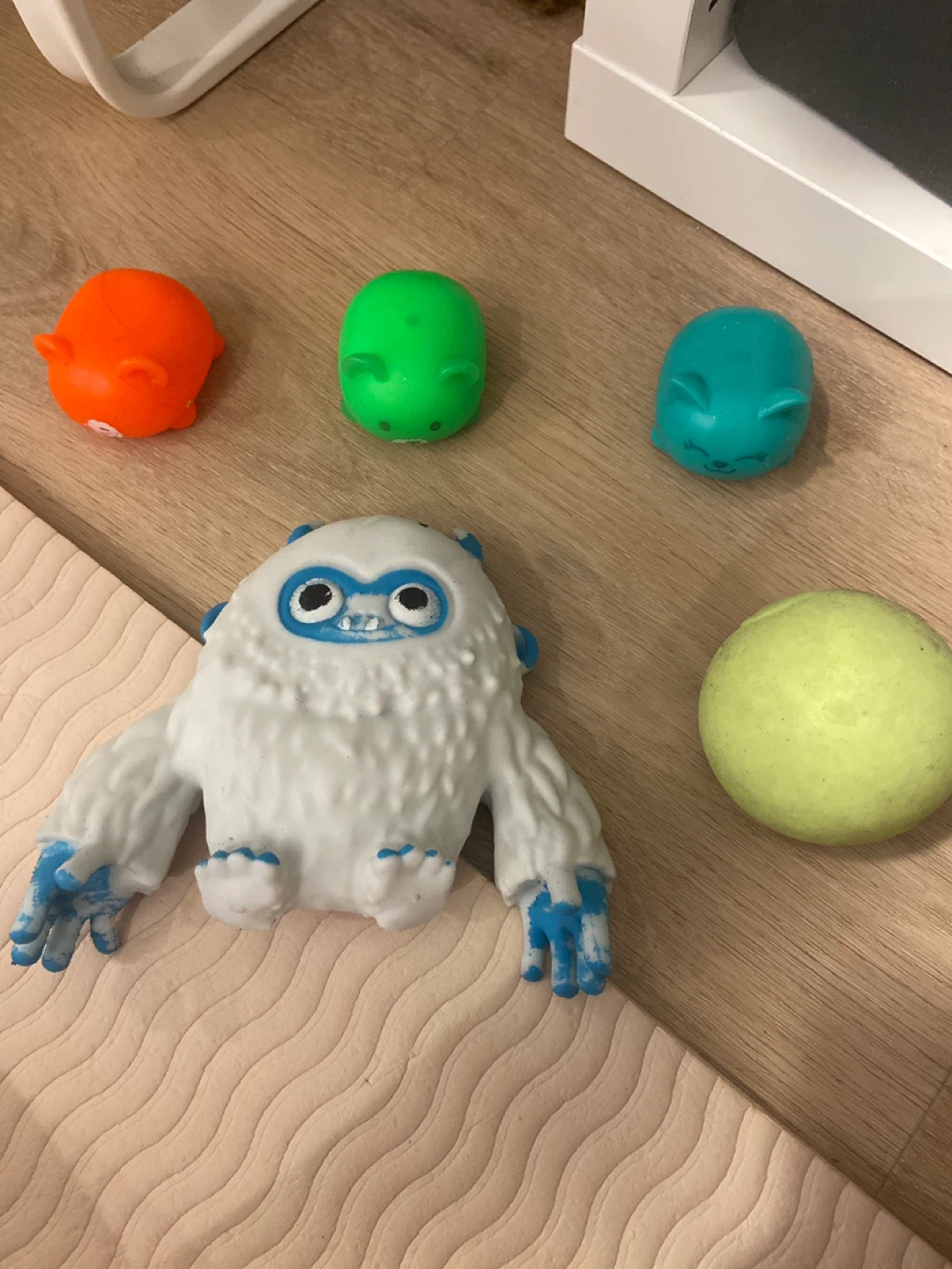 Squishy Toys: Yeti, Mice & Ball