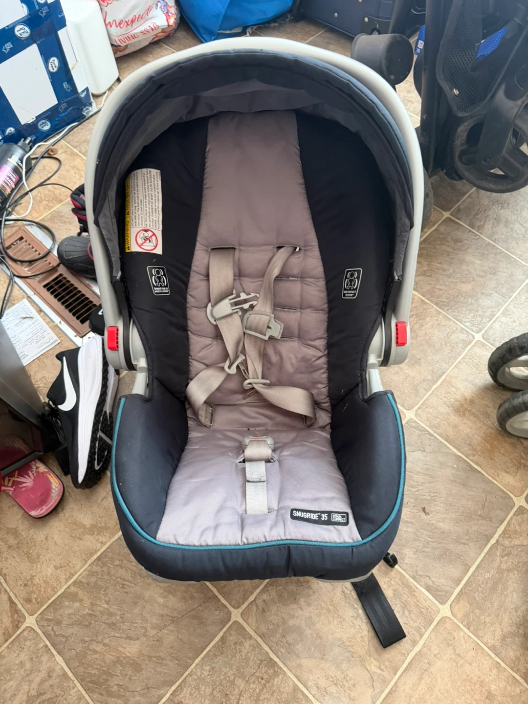 Infant car seat