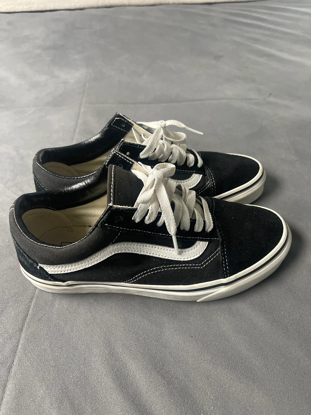 Vans Shoes Men's 7 / Women's 8.5
