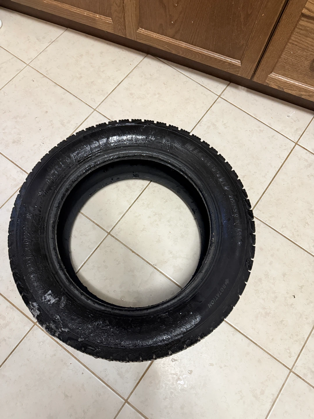 Set of 4 Michelin Winter Tires 215/55R16 - photo 4
