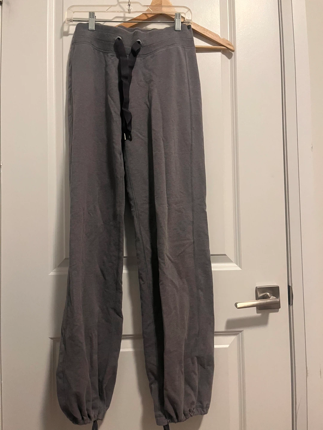 Lululemon Athletica Grey Jogger Sweatpants Size 8