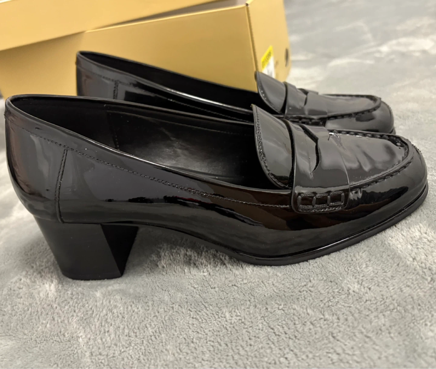 NEW! MICHAEL MICHAEL KORS Buchanan Patent Loafer Size 6 - photo 3
