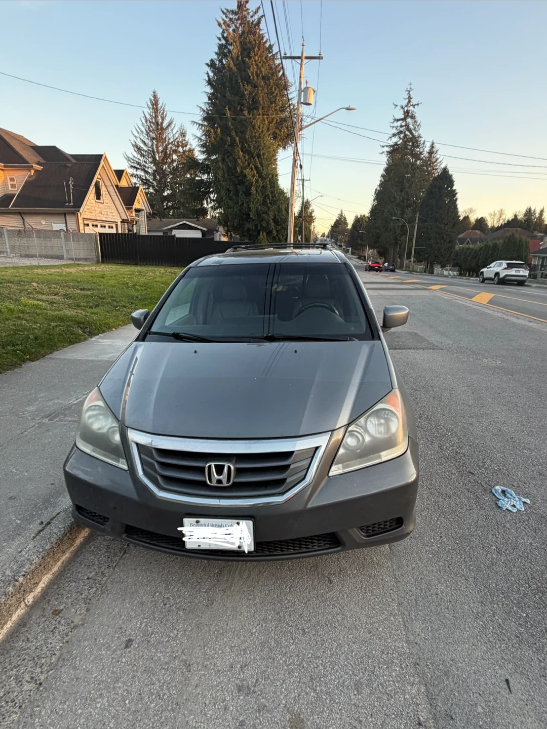 Grey Honda Odyssey Minivan