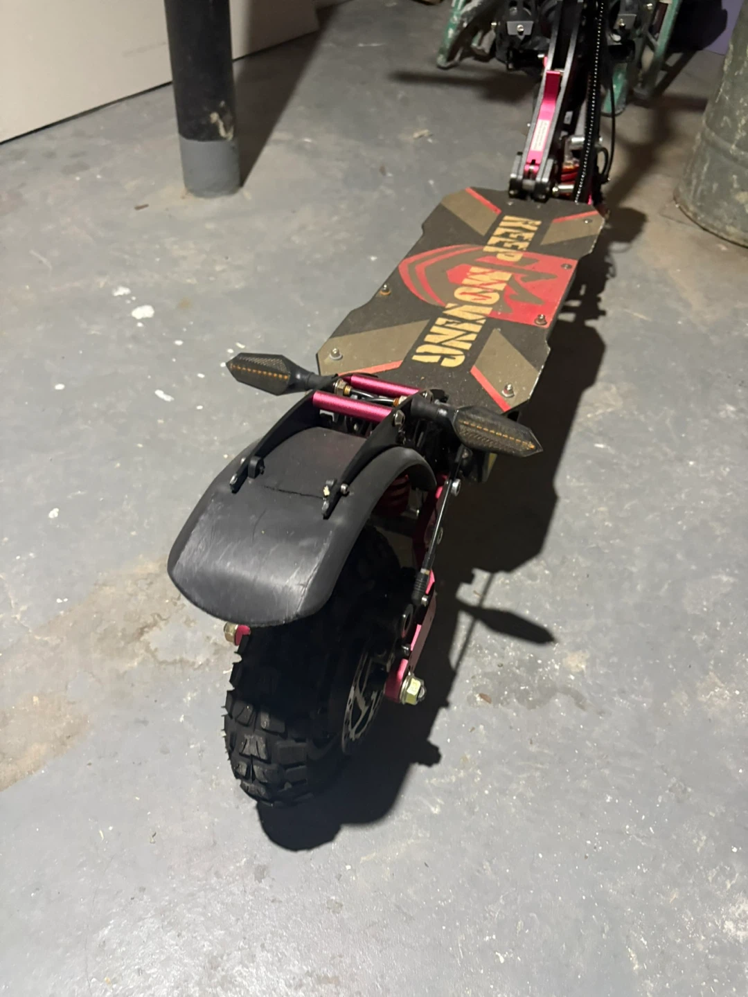 Kaabo Mantis 8 Electric Scooter - photo 3