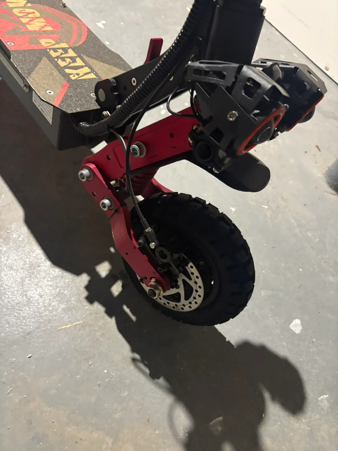 Kaabo Mantis 8 Electric Scooter - photo 2