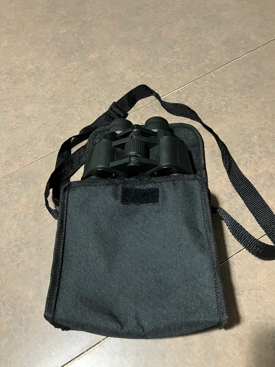 Black 10x50 Binoculars with Carrying Case