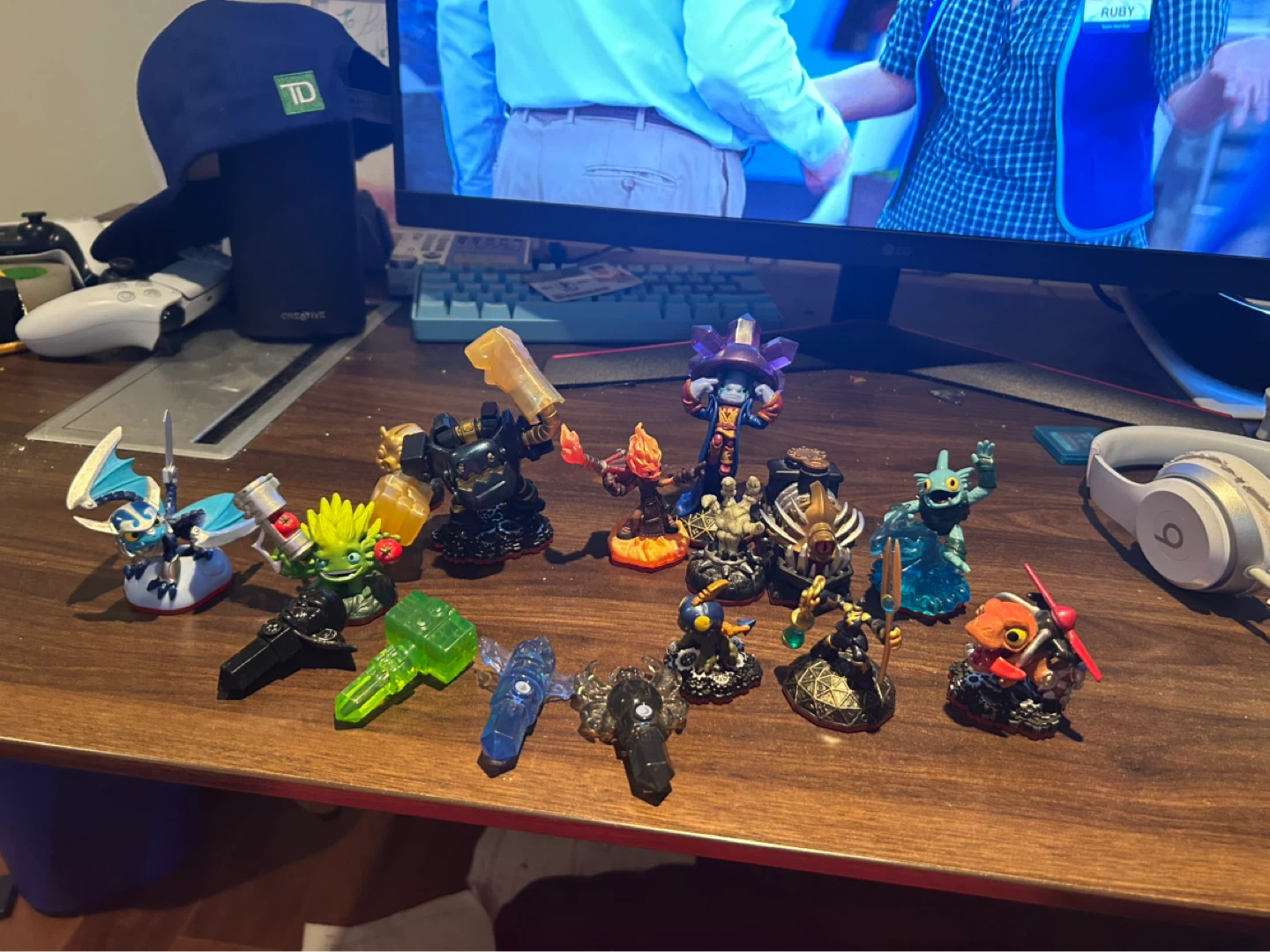 Skylanders Figures Lot