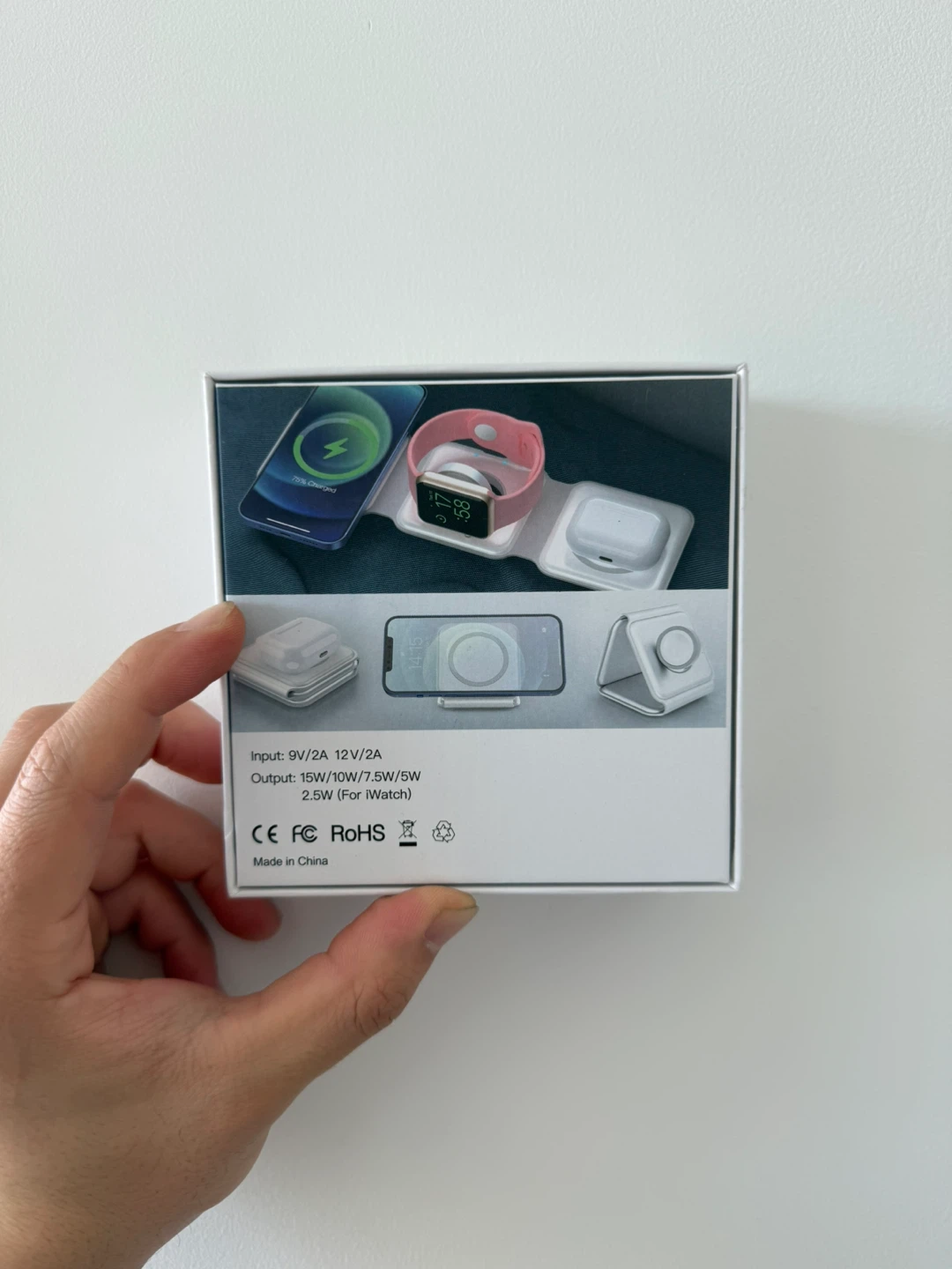 3 in 1 Magnetic Wireless Charger - photo 2
