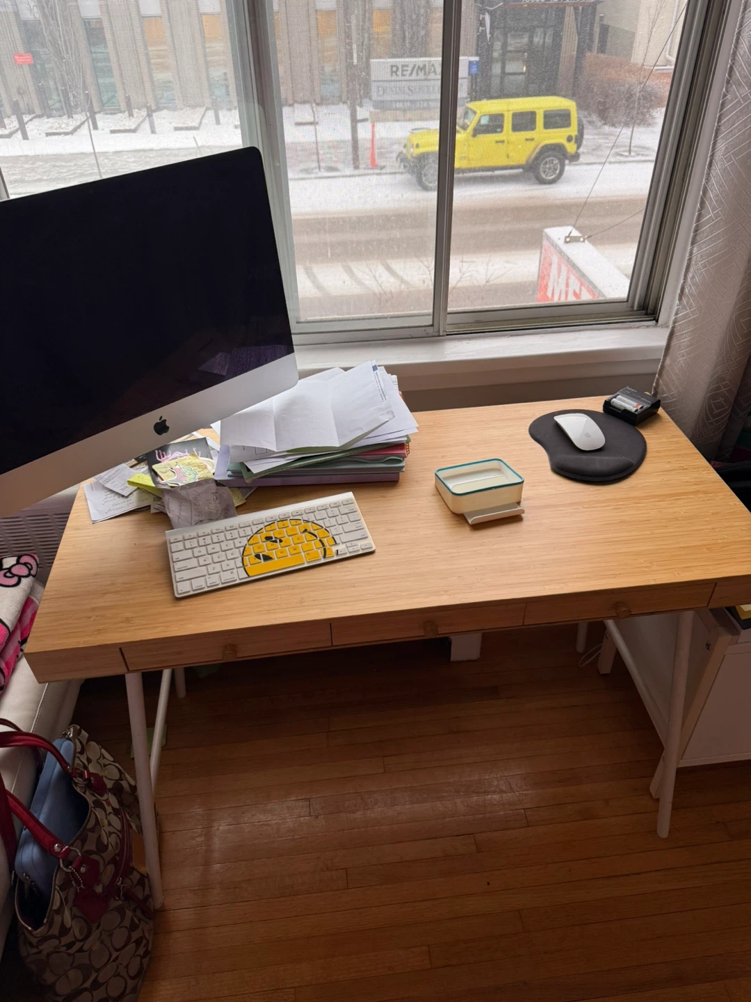 Desk 40x24”