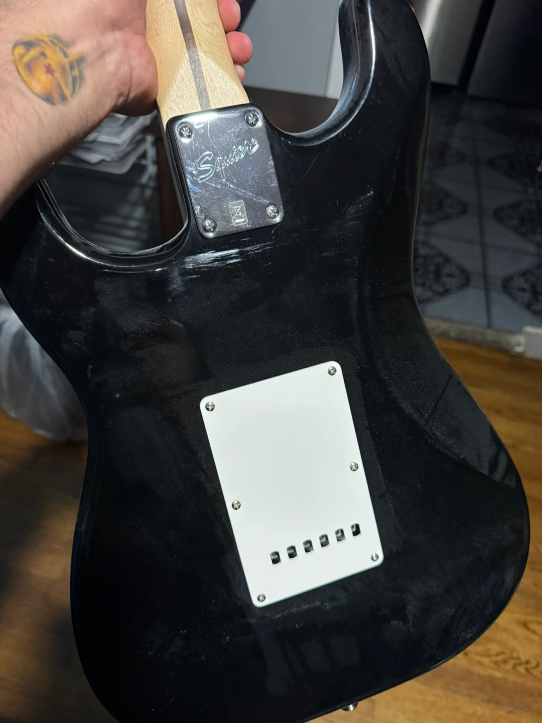 Squier Affinity Stratocaster Electric Guitar - Black - photo 5