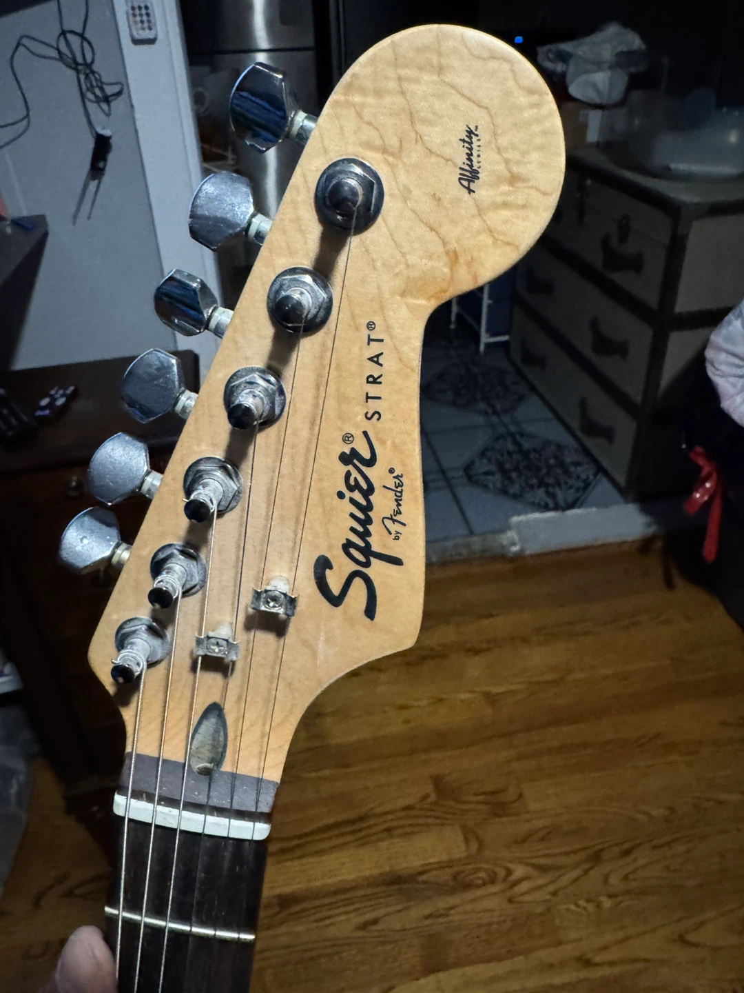 Squier Affinity Stratocaster Electric Guitar - Black - photo 2