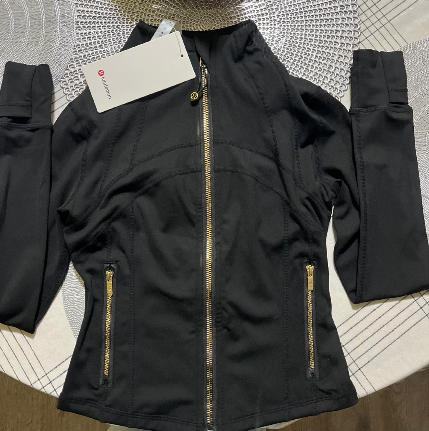 Lululemon Black Jacket with Gold Zipper - photo 3