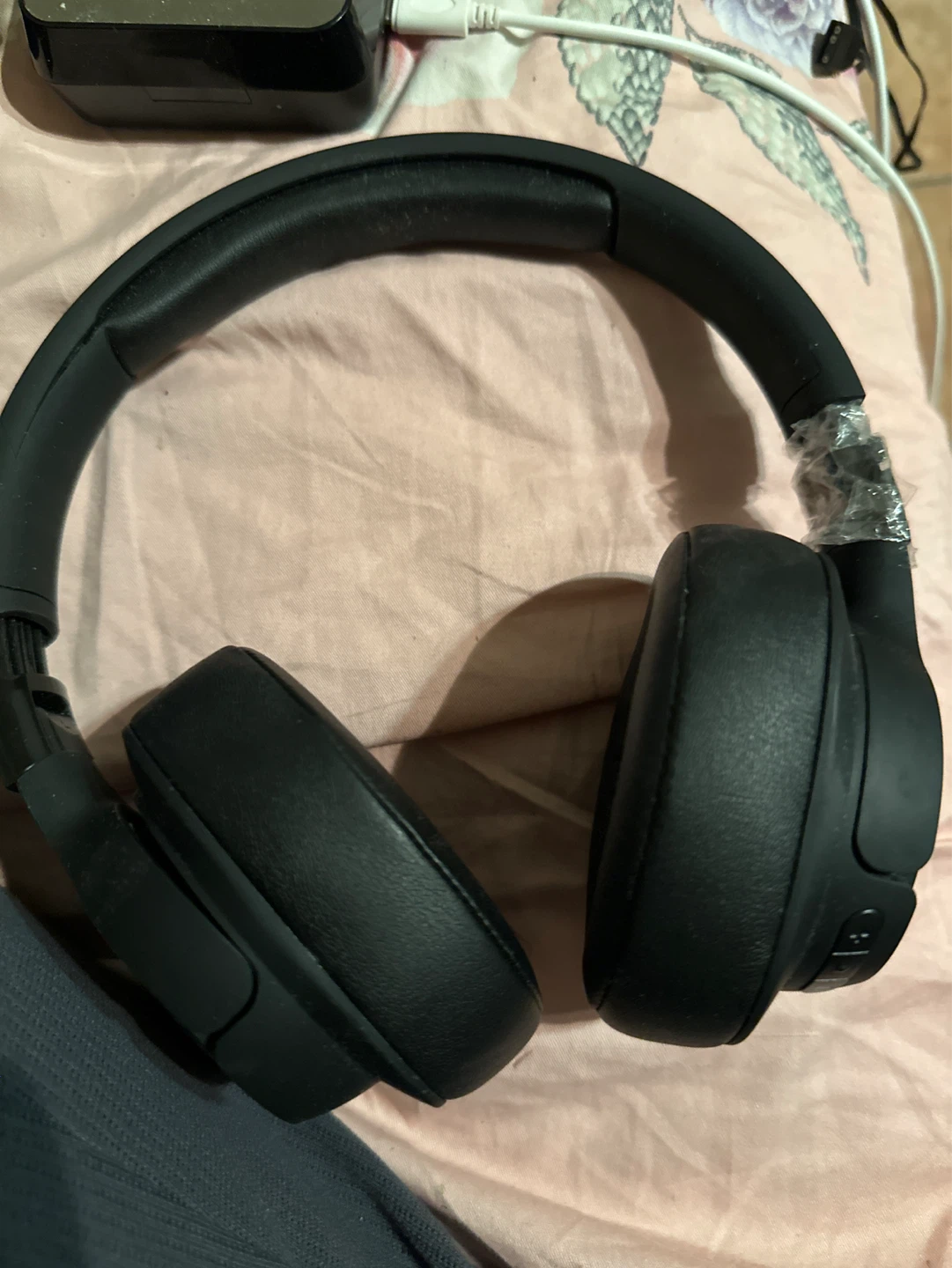 JBL Noise Cancelling Headphones - photo 3