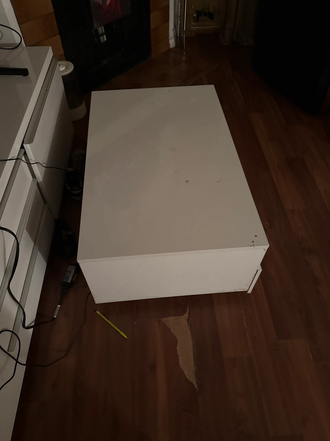 White Coffee Table with Drawers and LED Lights - photo 4