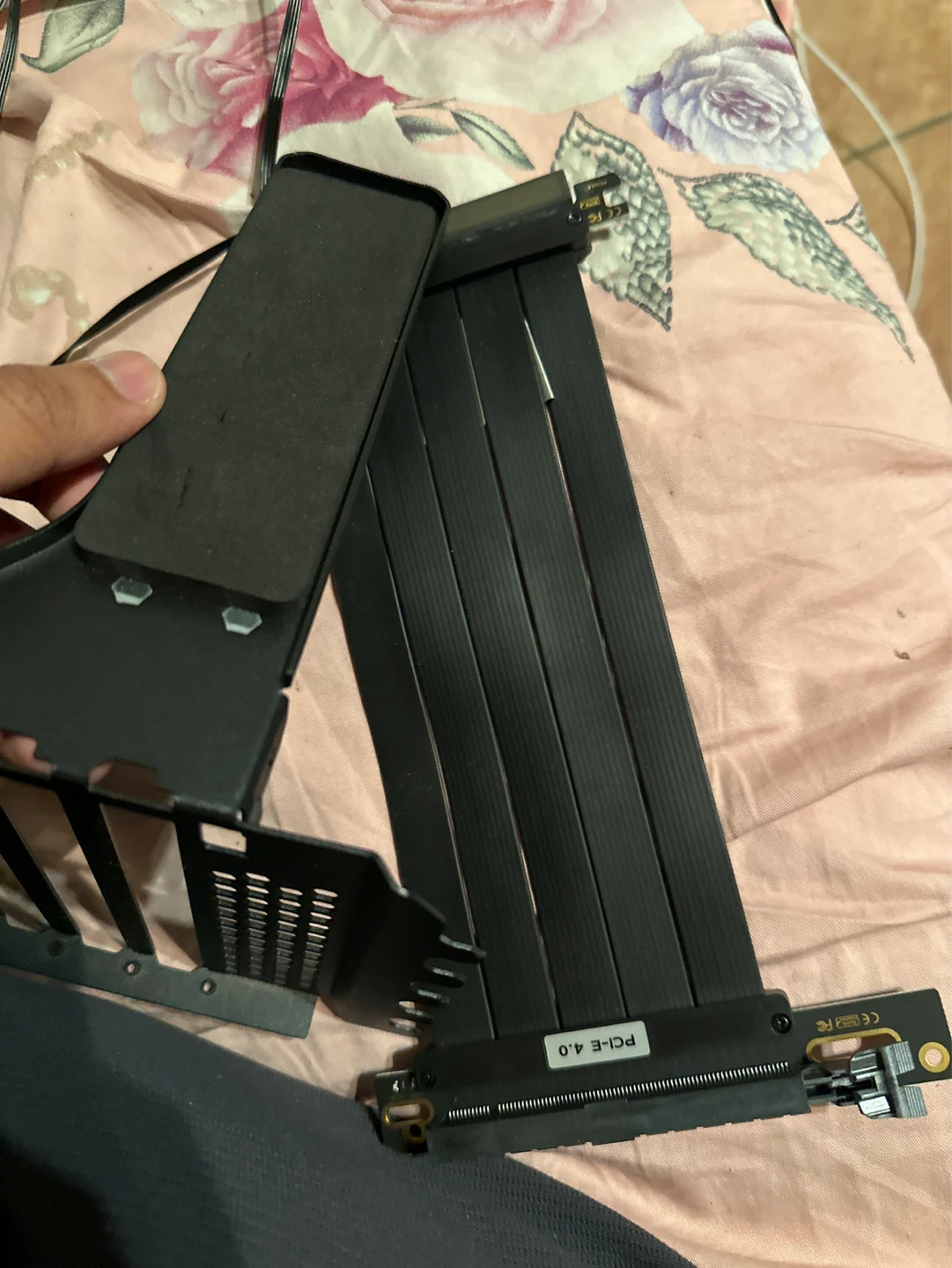 PCI-E 4.0 Riser Cable with Bracket - photo 2