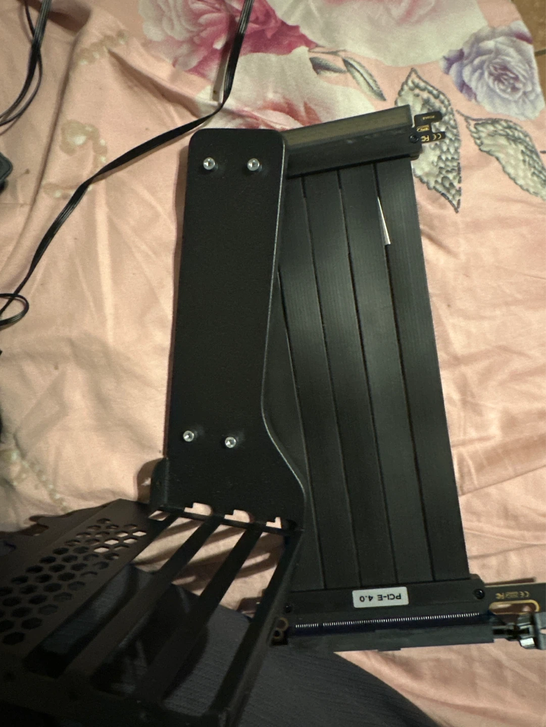 PCI-E 4.0 Riser Cable with Bracket