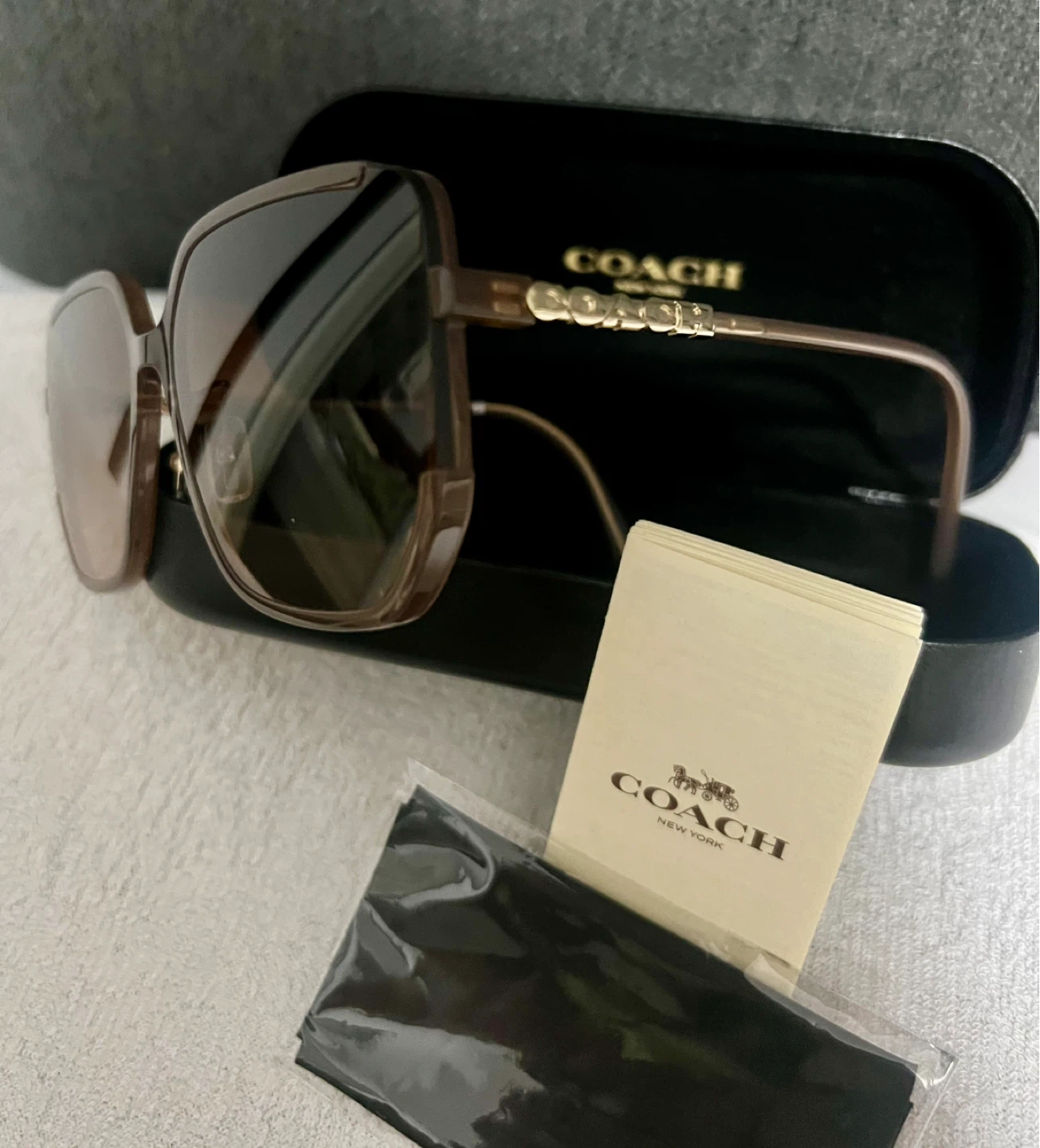 Coach Sunglasses with Case - photo 3