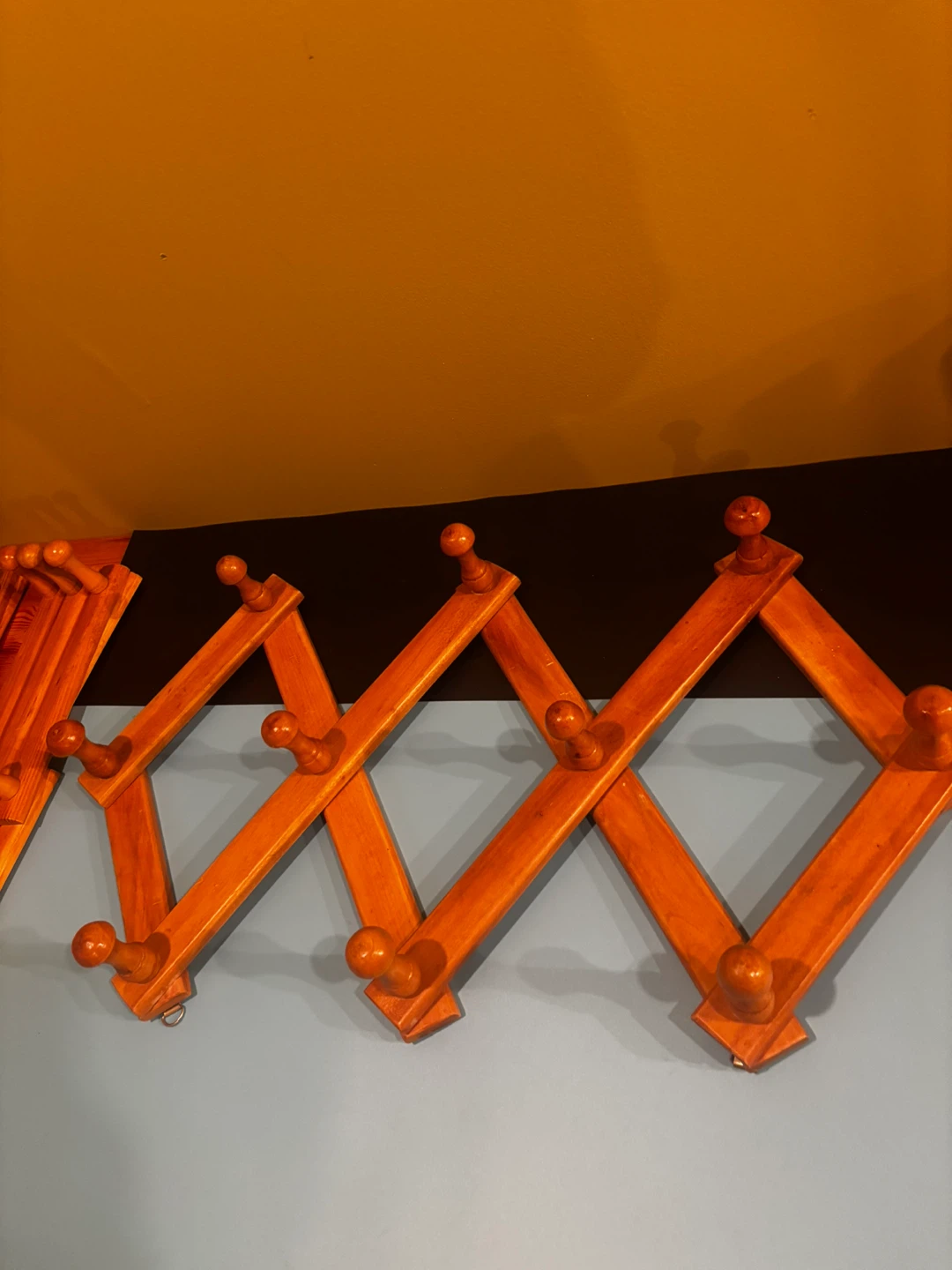 Wooden Accordion Wall Hanger - photo 2