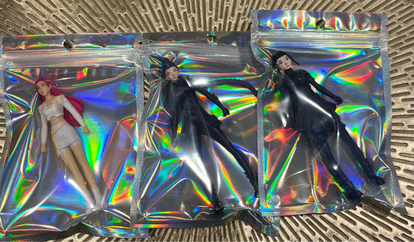 K-Pop Figurines Collection - photo 4