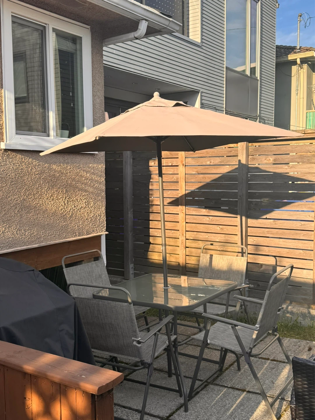 Glass patio table and chairs with umbrella - photo 2