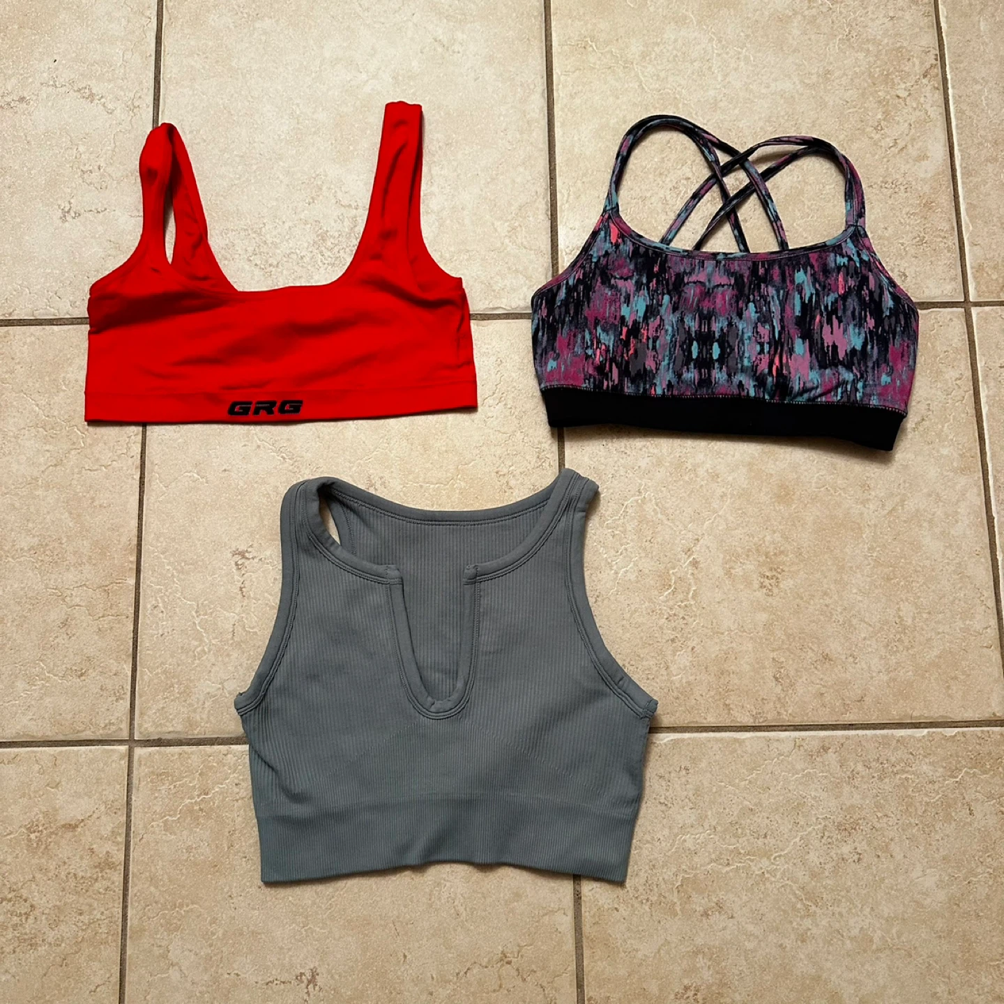 3 Sports Bras XS-S