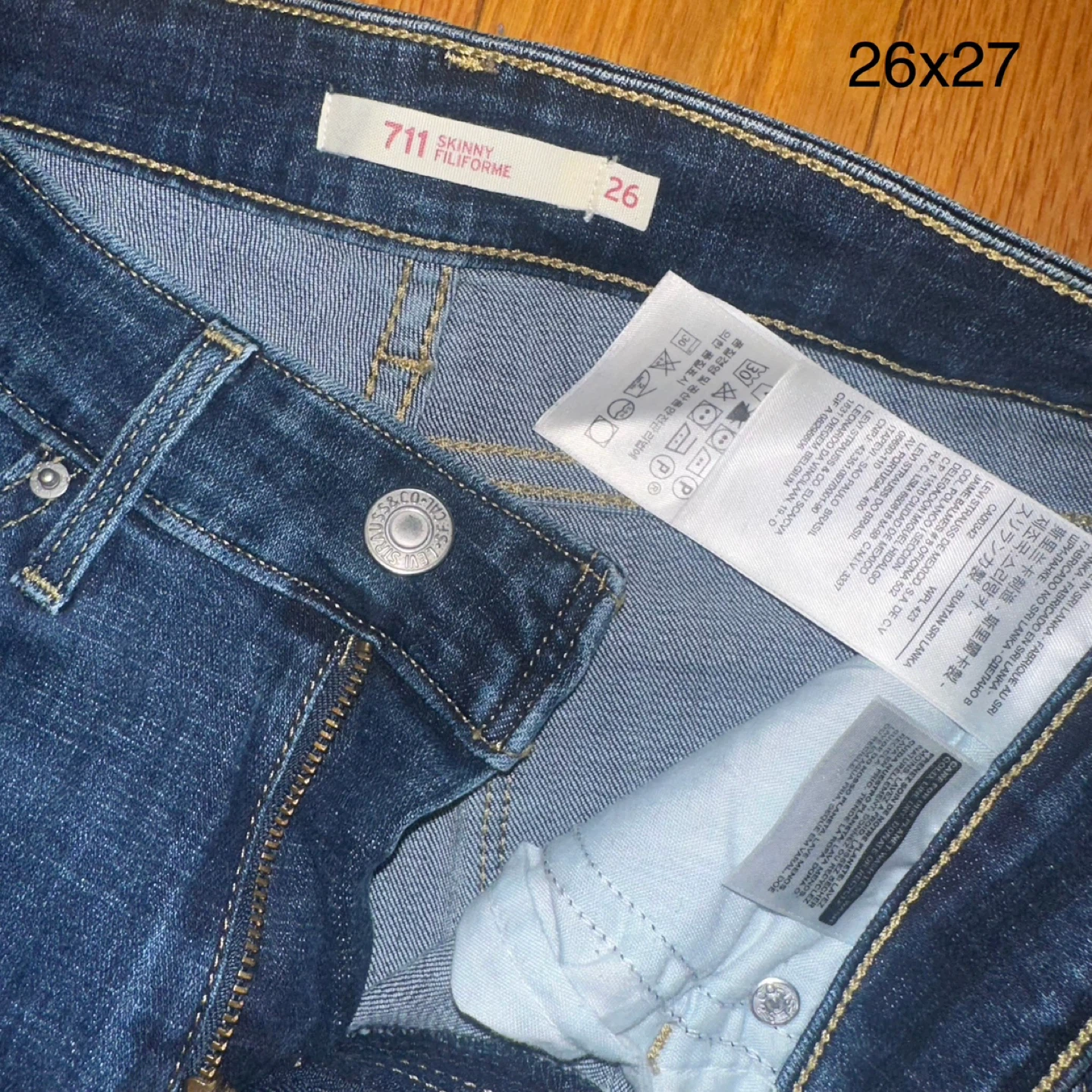 Levi's 711 Skinny Fit "Bermuda" Jeans W26 women’s - photo 4