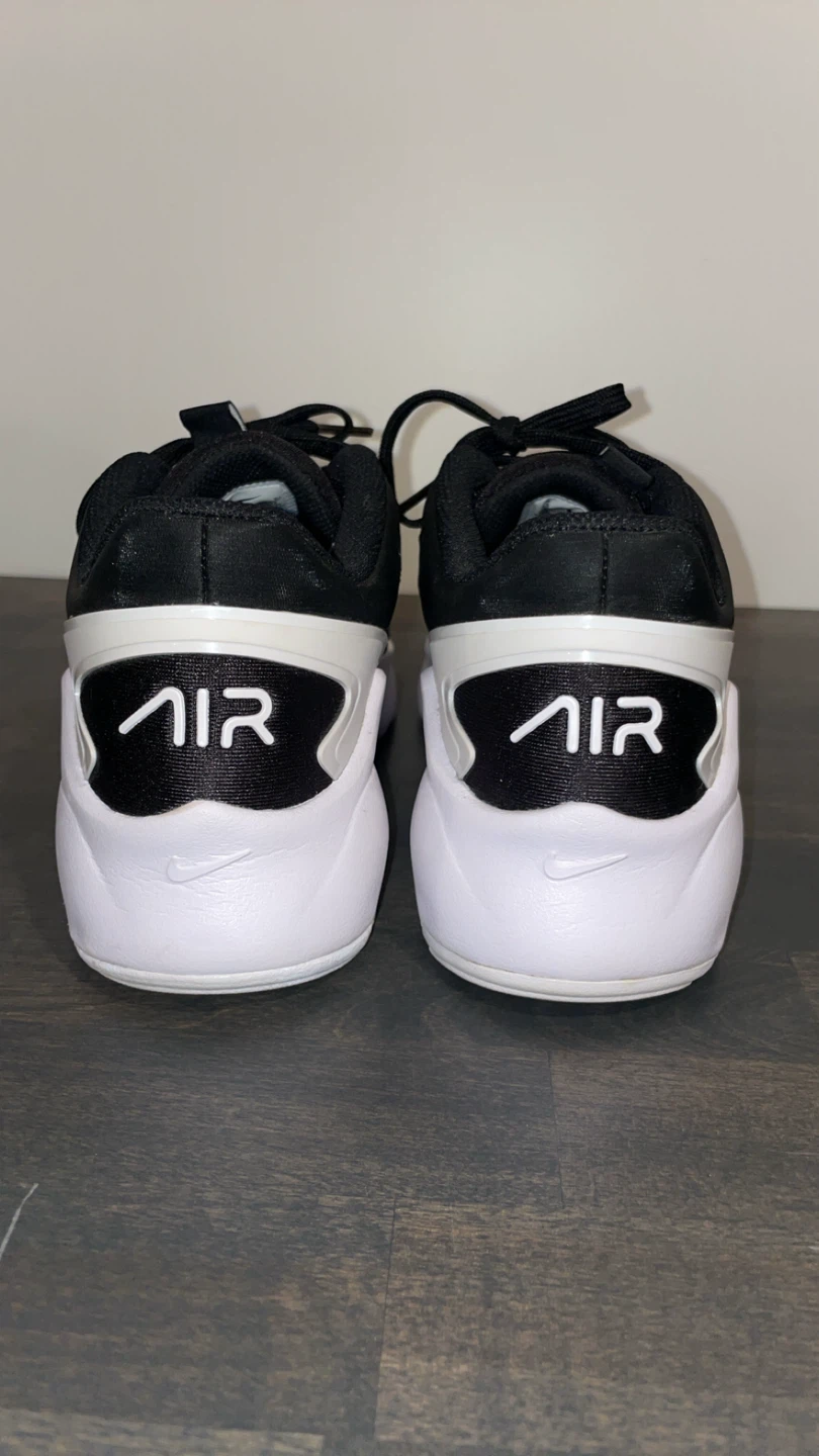 New Nike Air Max - Size US 8.5 - photo 4