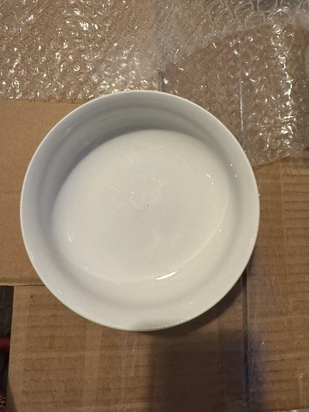 White Dinner Plates with Gold Trim - photo 4