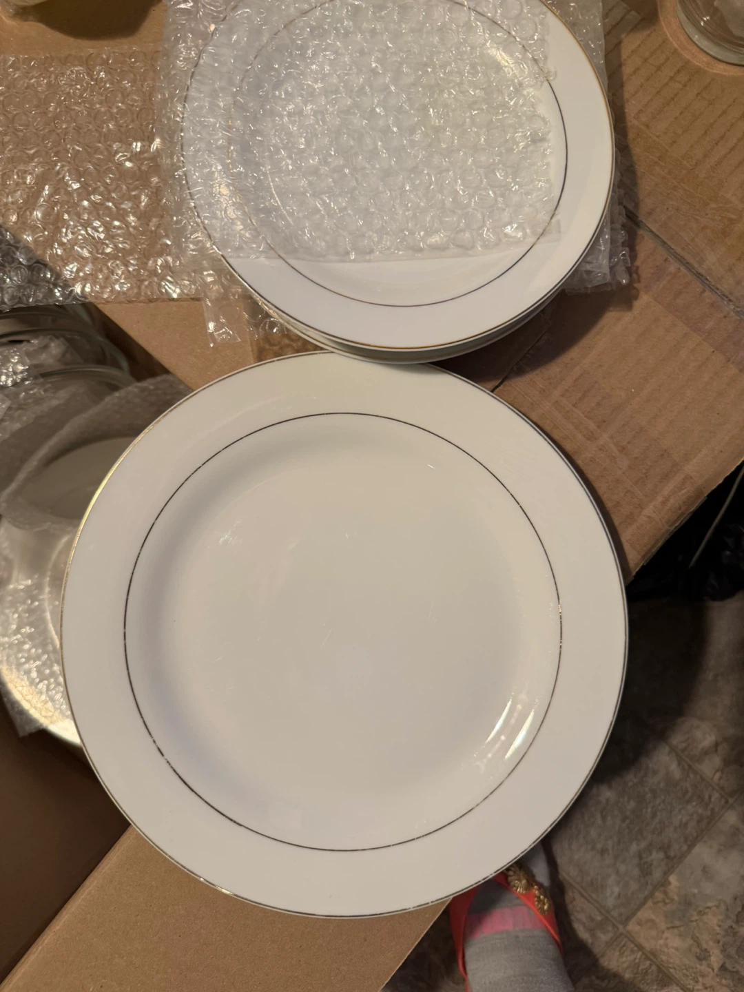 White Dinner Plates with Gold Trim - photo 2