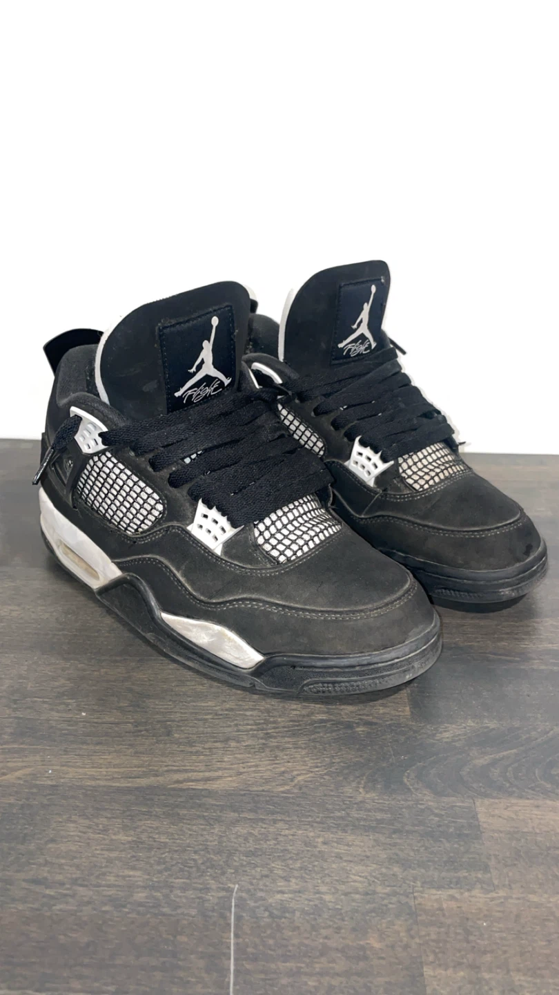 Air Jordan 4 White Thunder - Size 9 US - photo 3