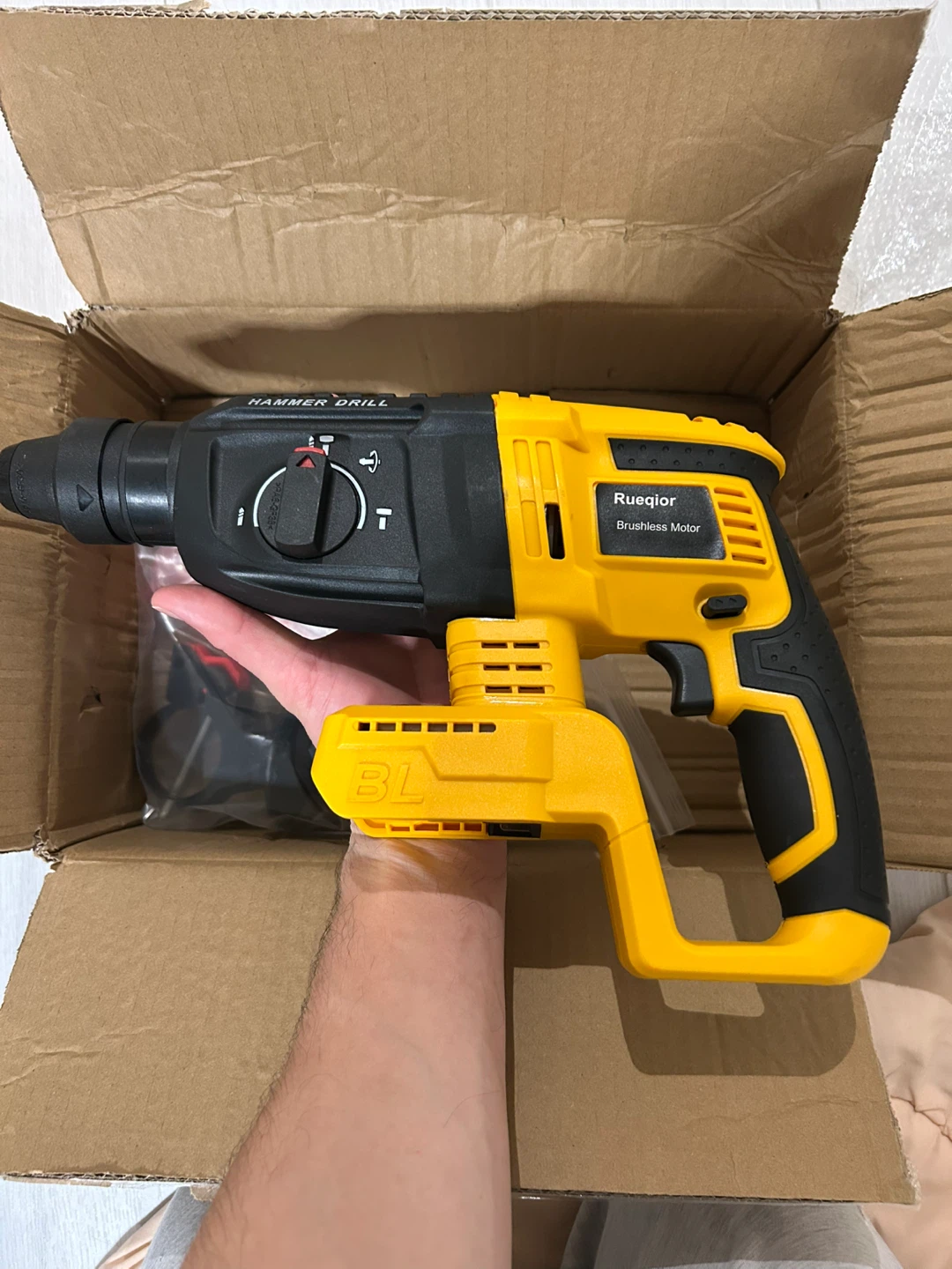 Rueqor Cordless Hammer Drill with Brushless Motor