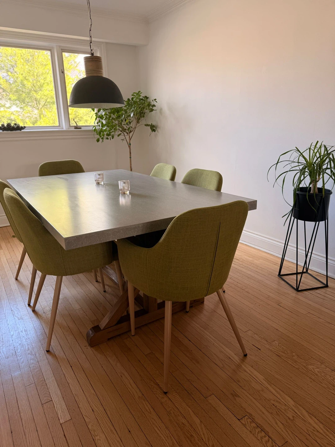 MUST SELL MOVING Luxury Dining Table - photo 2