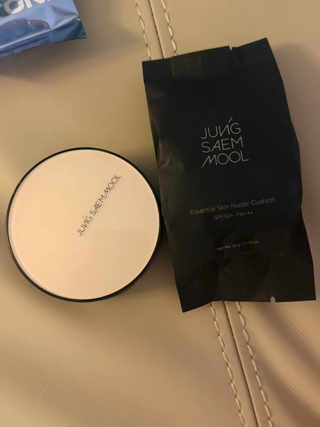 JUNG SAEM MOOL Essential Skin Nuder Cushion SPF50+ PA+++