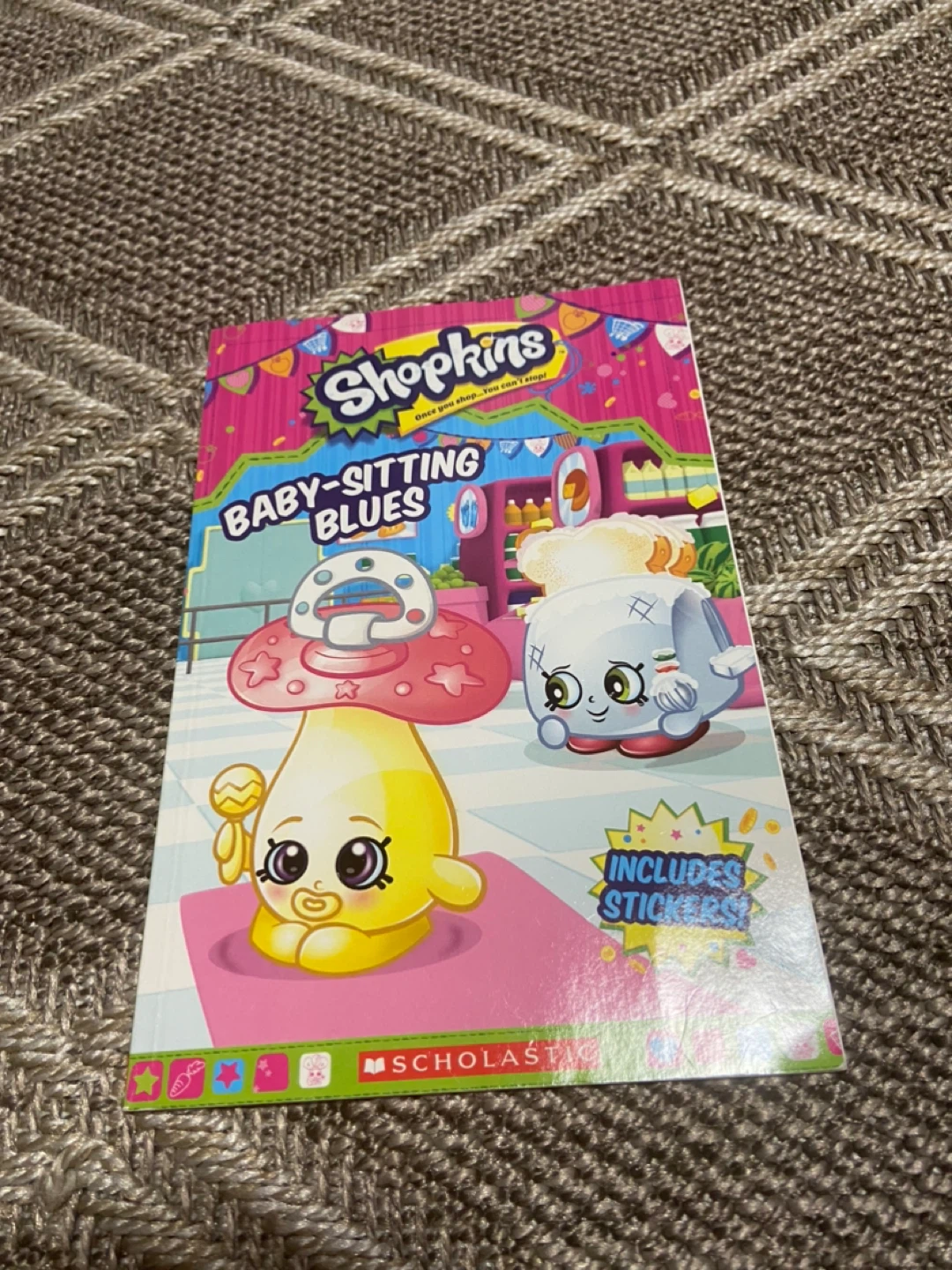 Shopkins Baby-Sitting Blues Book