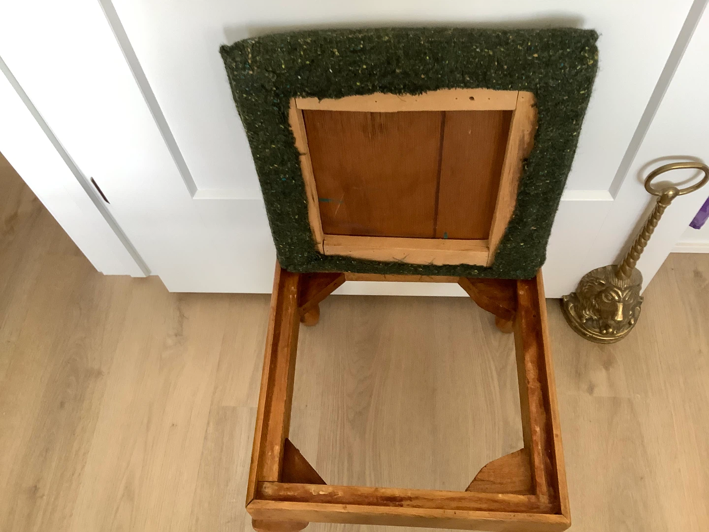 Vt Queen Anne Style Fireside Ft Stool - photo 4