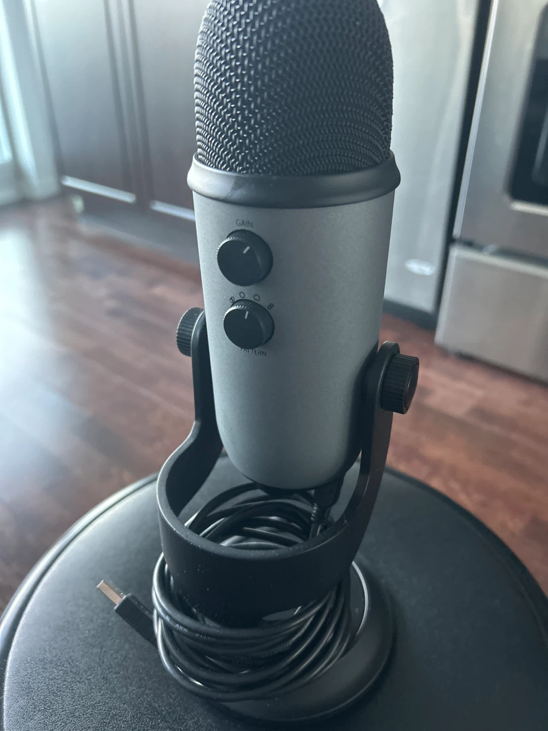 Moving sale! Blue Yeti USB Microphone - photo 2