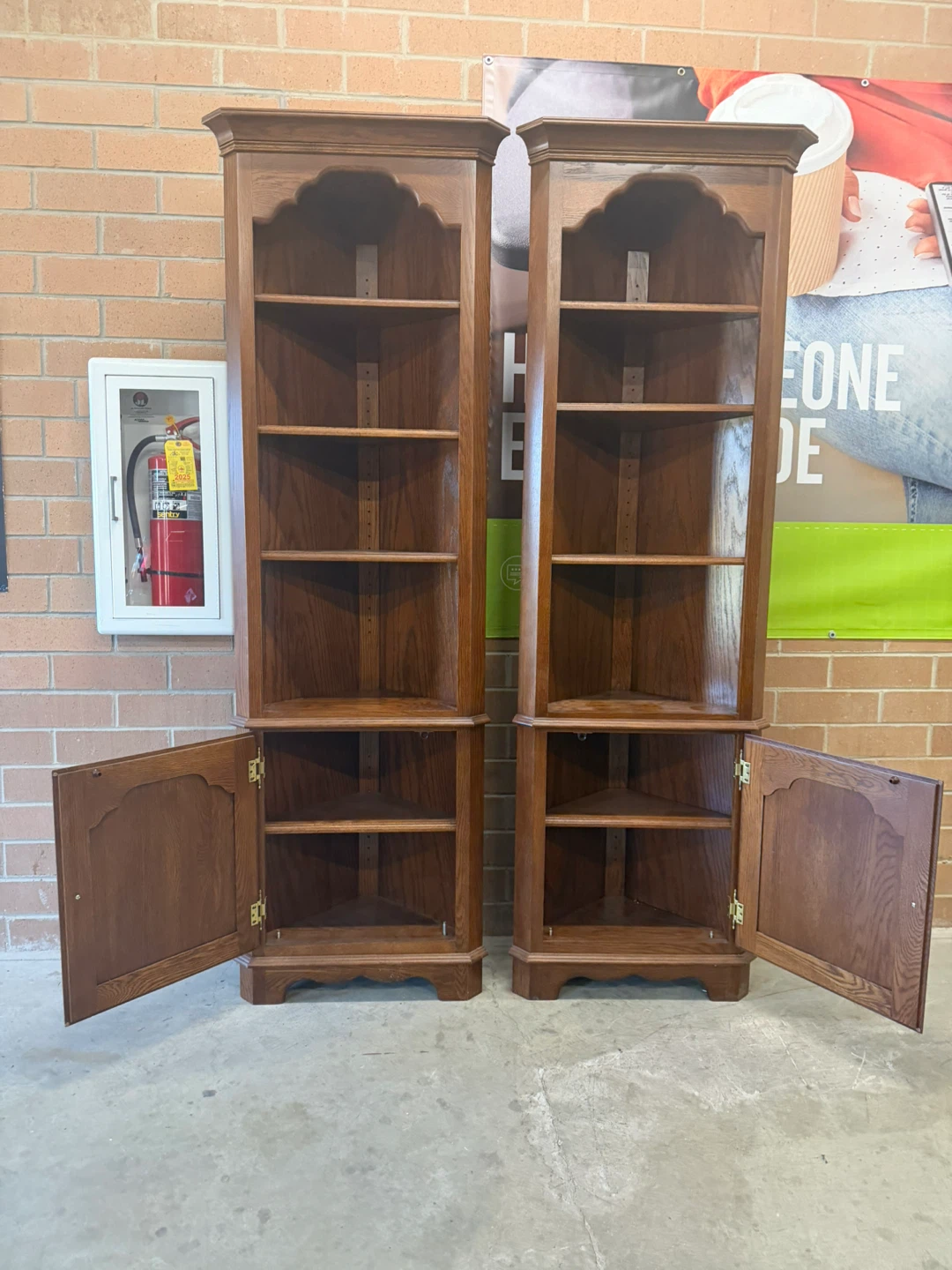 Pair of Wooden Corner Bookshelf Cabinets - photo 3