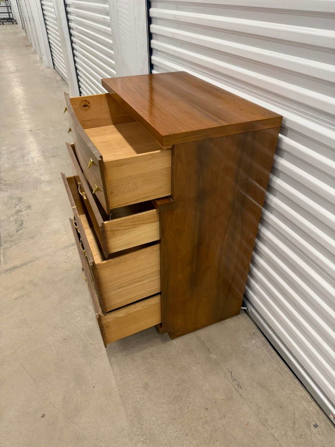 MCM Bassett Furniture 5-Drawer Dresser - photo 3
