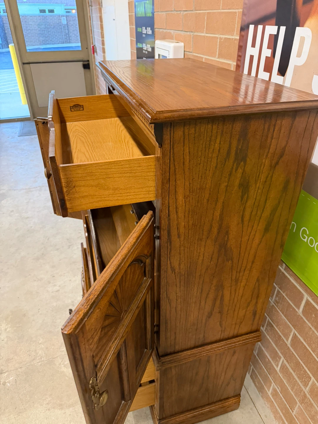Vintage Solid Oak Armoire Dresser - photo 5