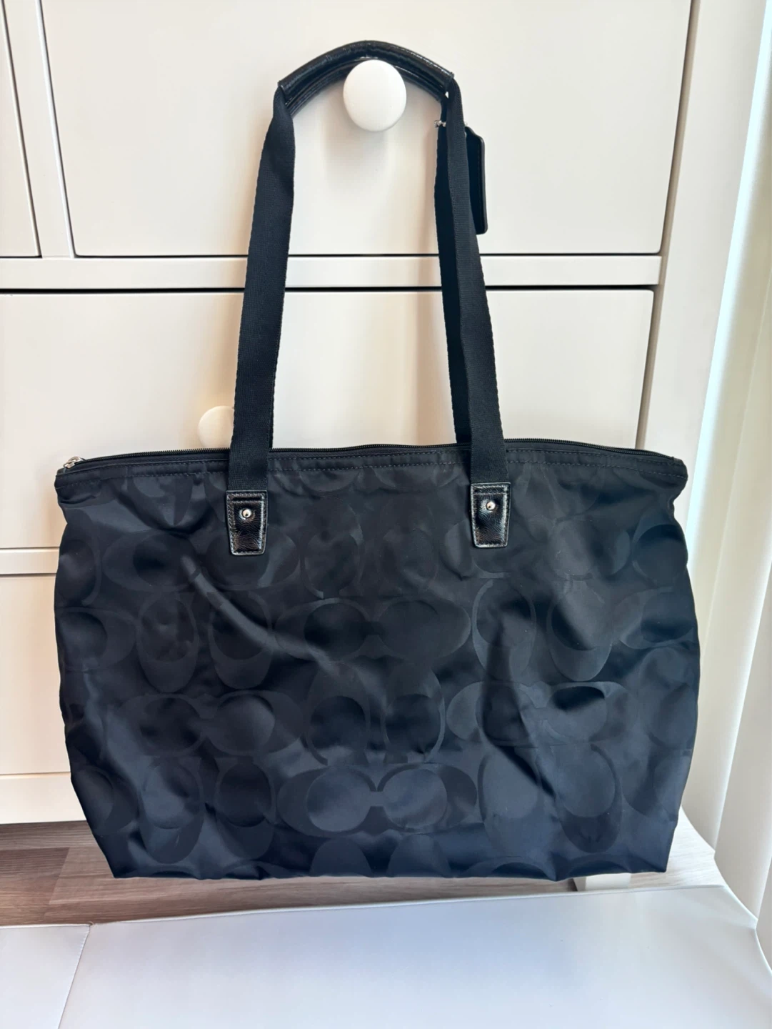 Coach Black Signature Tote Bag with Detachable Pouch - photo 2