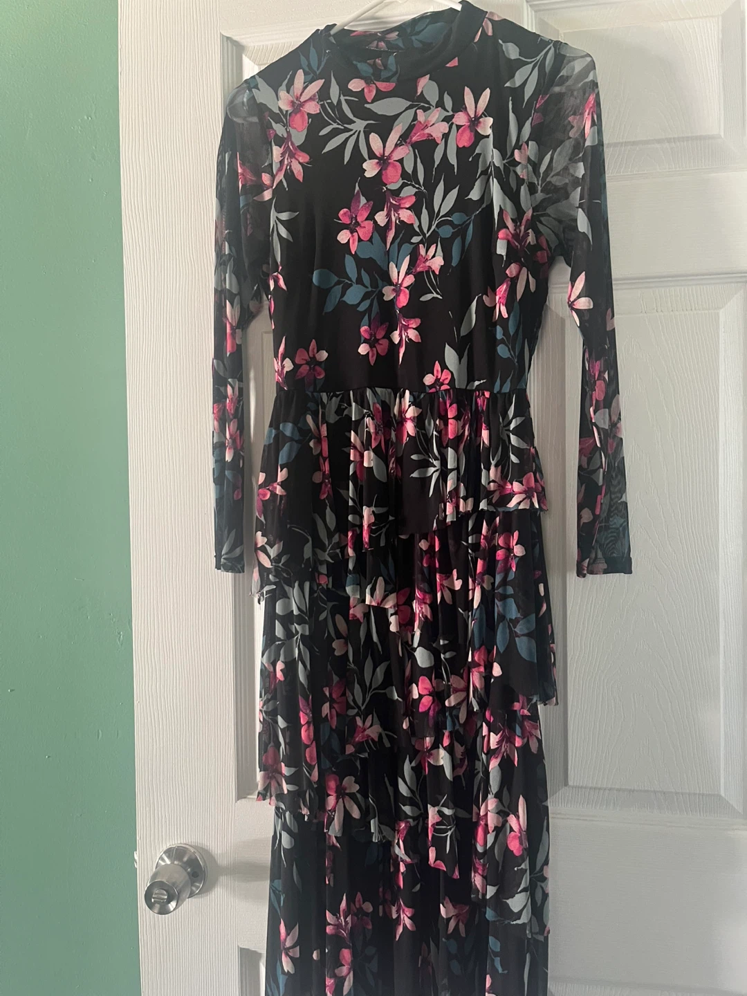 Vivid Aura Black Floral Mesh Tiered Dress - Size 6 - photo 3