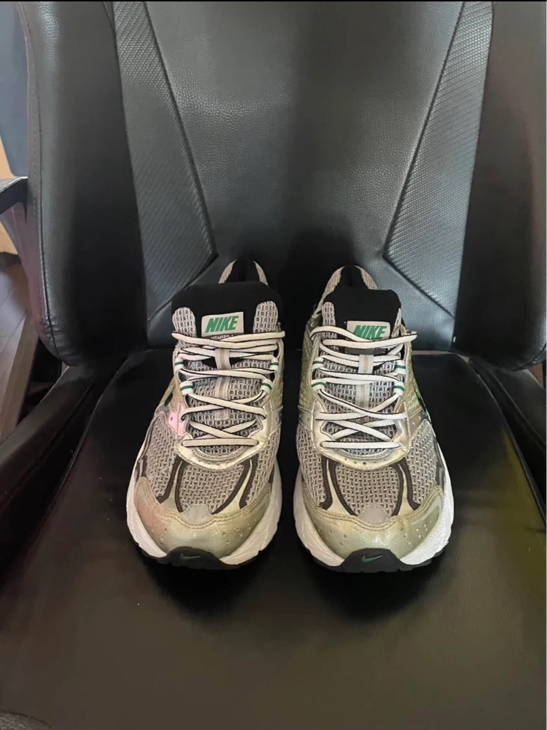 Nike Vomero 4 “Bill Bowerman green”