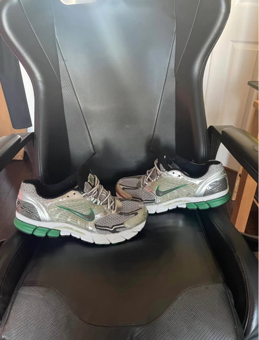 Nike Vomero 4 “Bill Bowerman green” - photo 4