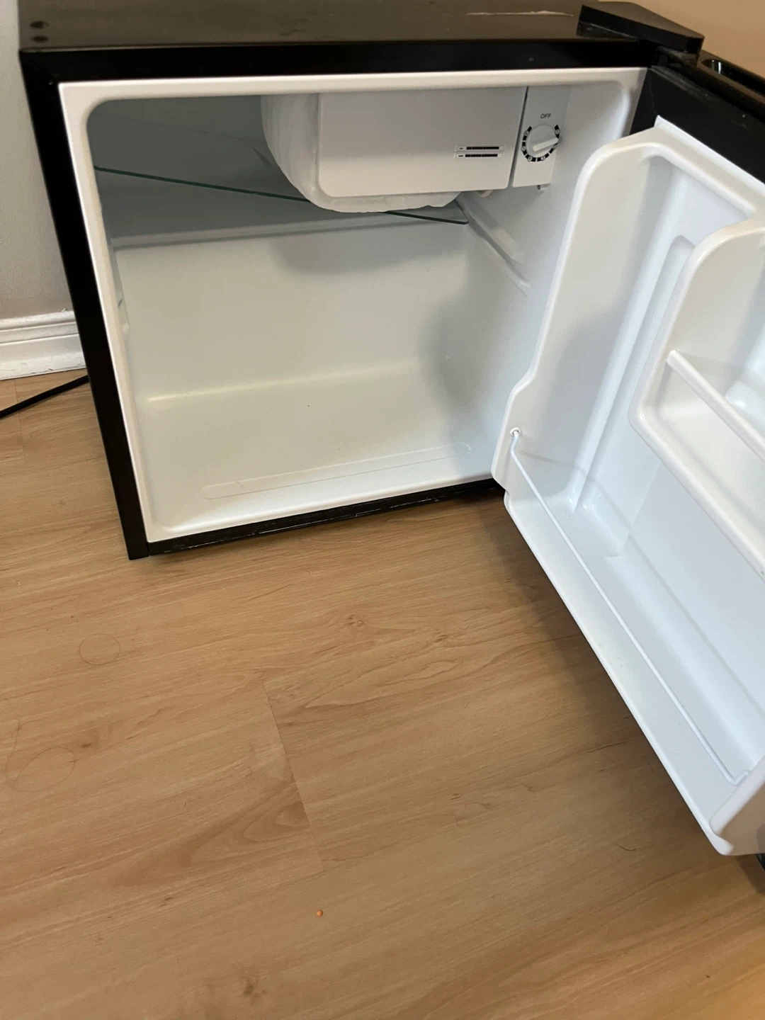 Mini fridge for sale - photo 4