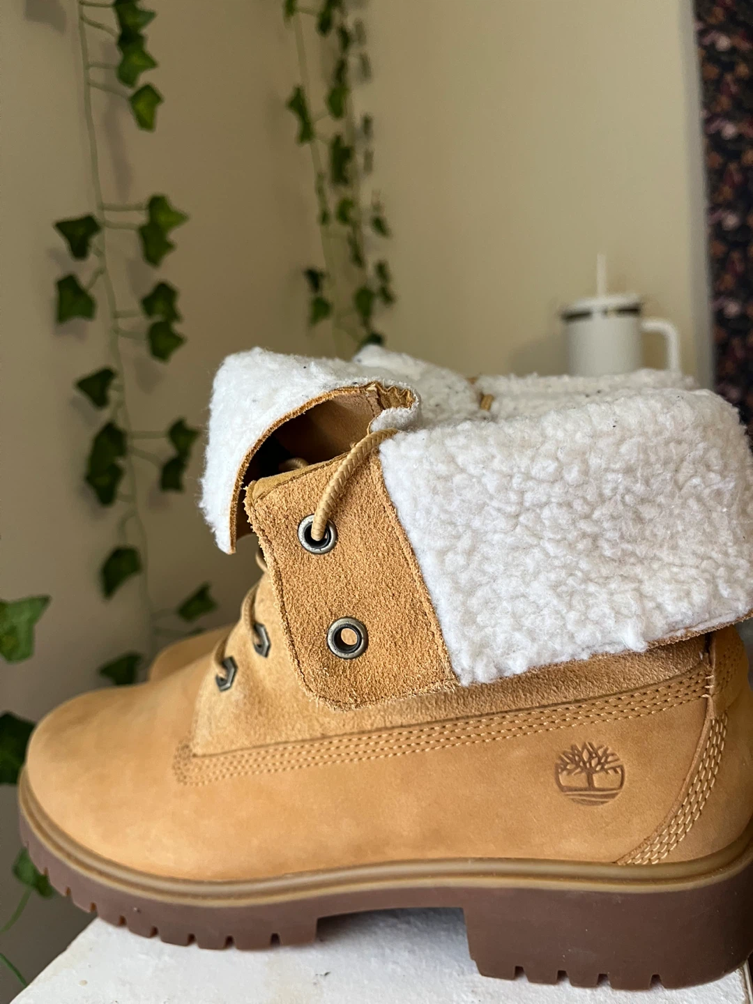 Timberland Unisex Waterproof Shearling Lined Boots - photo 3