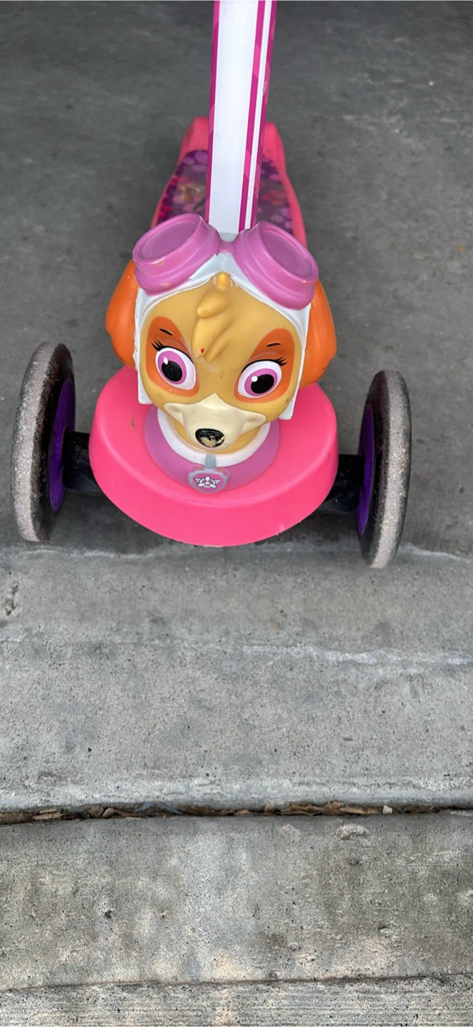 Paw Patrol Skye 3-Wheel Scooter - photo 3