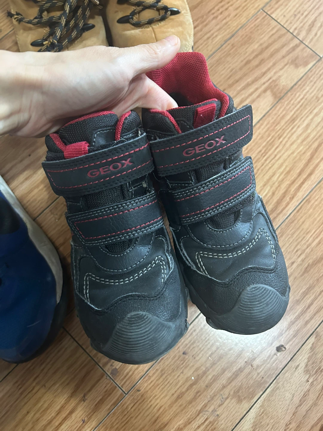 All for $30 Kids Shoes Bundle -Nike, Geox , Kamik, Timberland - photo 4