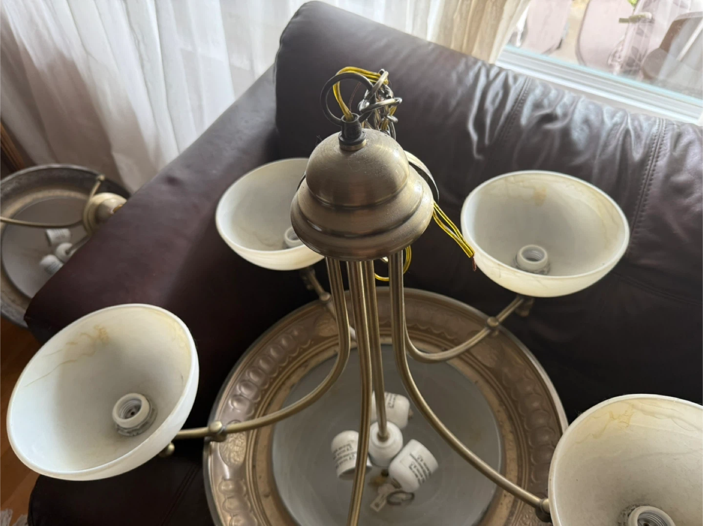 Chandelier with 5 Frosted Glass Shades - photo 3