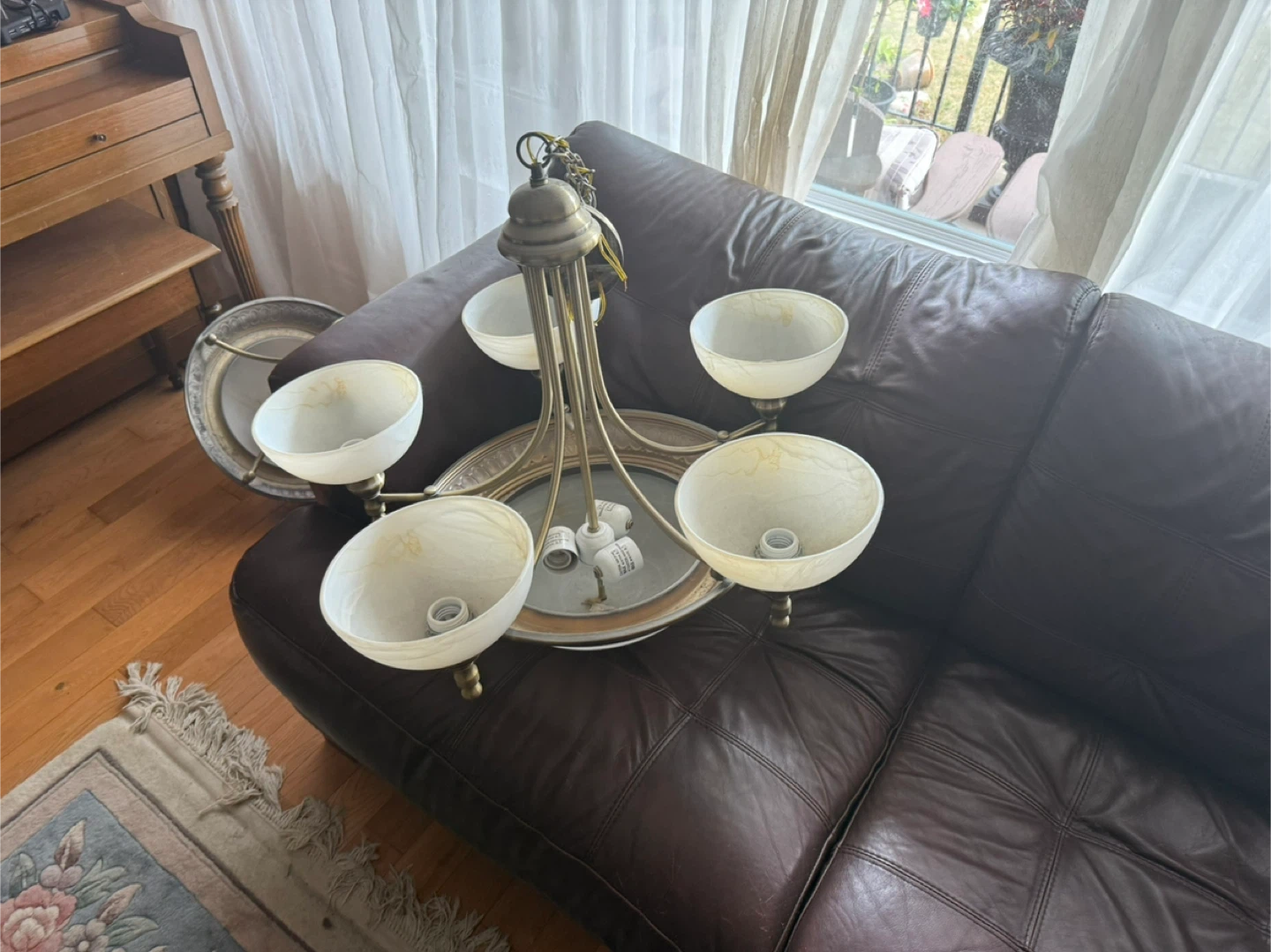 Chandelier with 5 Frosted Glass Shades - photo 2