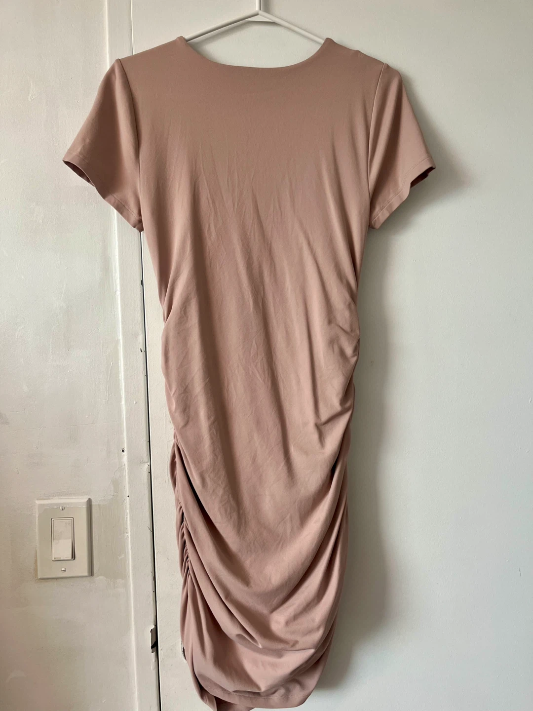 Babaton Ruched T-Shirt Dress Size L - photo 3